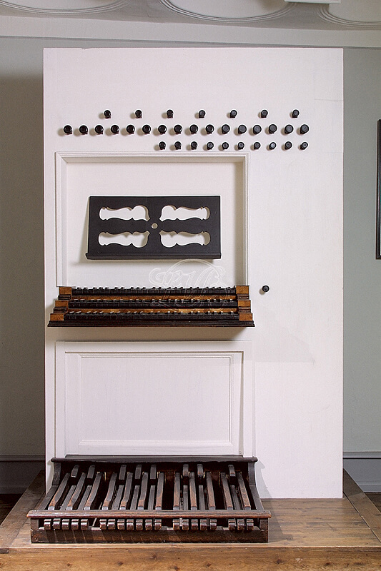 Titel Organ console